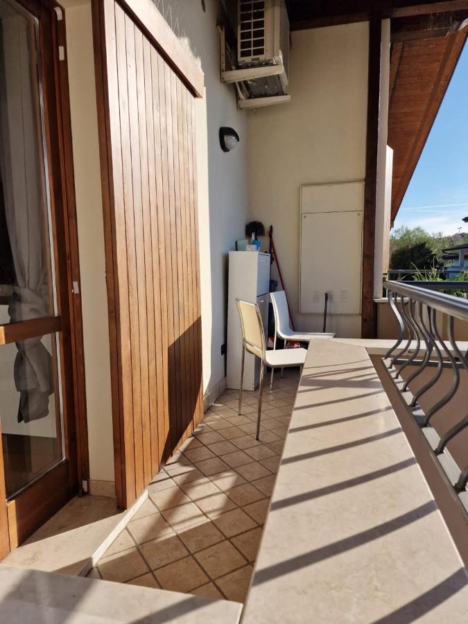 Vittoria Al Lago Daire Desenzano del Garda Dış mekan fotoğraf